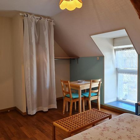 Ferme Renovee Au Calme - 4 Chambres, Petit-Dejeuner Inclu - Fr-1-590-450 Cravant  Екстериор снимка