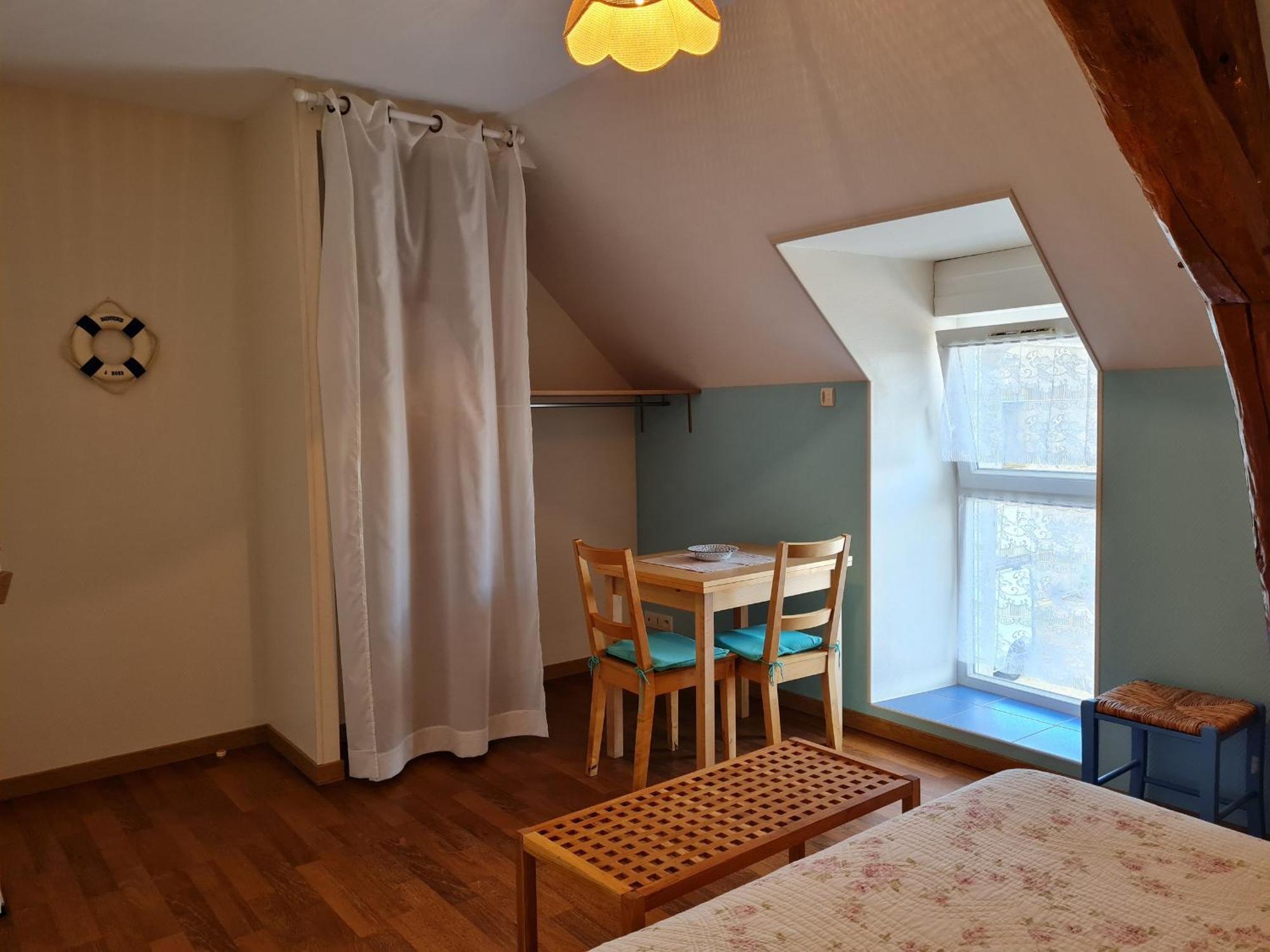 Ferme Renovee Au Calme - 4 Chambres, Petit-Dejeuner Inclu - Fr-1-590-450 Cravant  Екстериор снимка