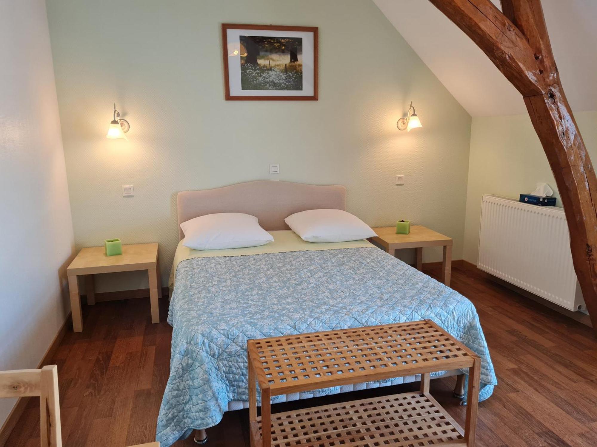 Ferme Renovee Au Calme - 4 Chambres, Petit-Dejeuner Inclu - Fr-1-590-450 Cravant  Екстериор снимка